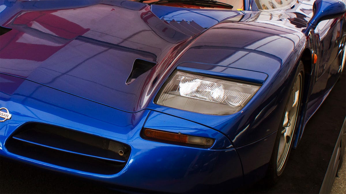 10 Sports Cars That Stole Their Headlights and Taillights From Other Vehicles
