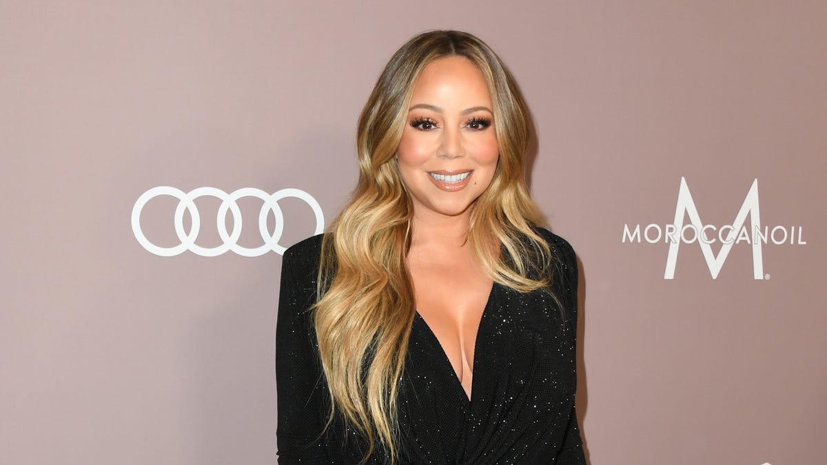 Mariah Carey is now also being sued by her brother