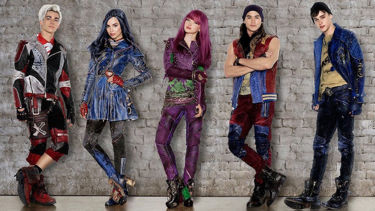 Descendants 2 Expands And Amplifies The Already Bad Clothing