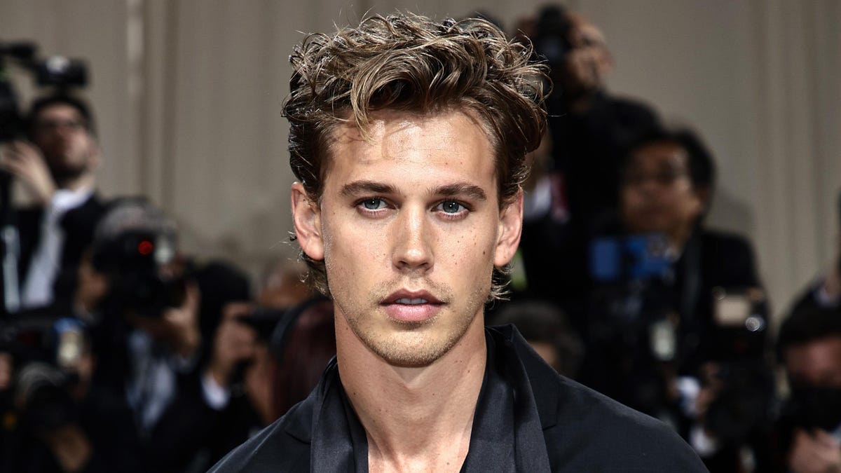 Austin Butler was hospitalized the day after Elvis filming wrapped