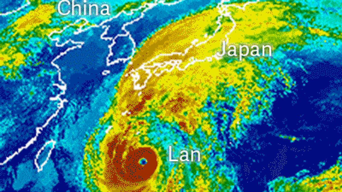 Super Typhoon Lan is headed for Japan