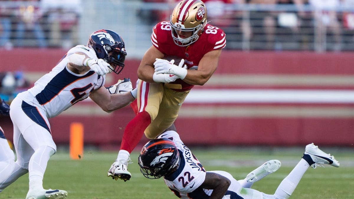 49ers rally late in 4th quarter, knock off Broncos