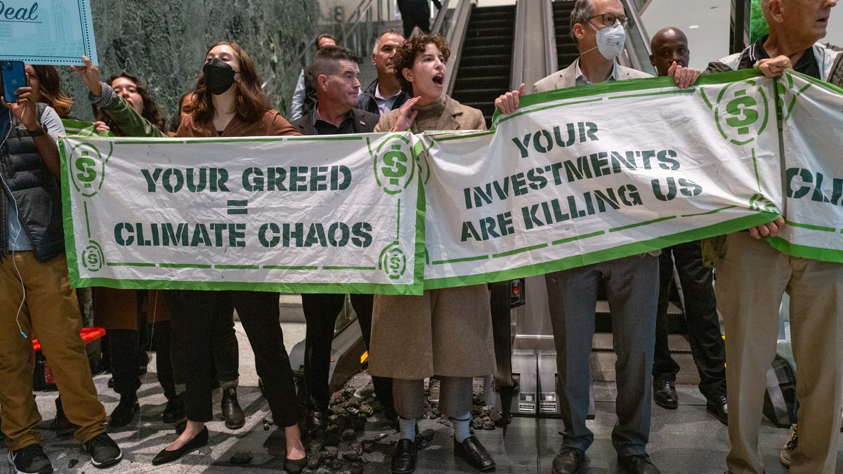 These banks are the biggest funders of the fossil fuel industry
