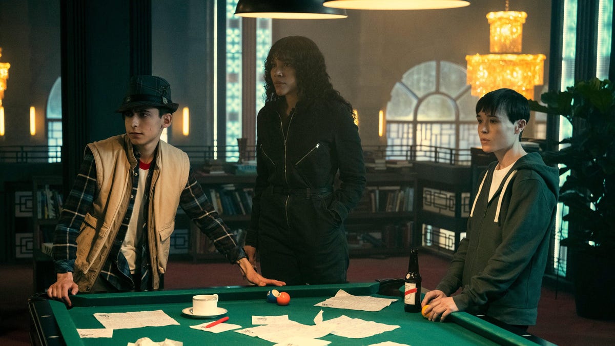 The Umbrella Academy's New Season 3 Trailer Teases Much Mayhem to Come