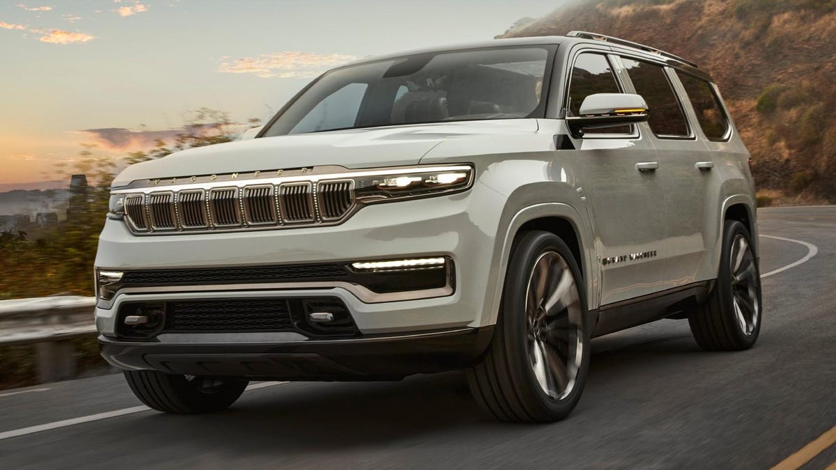 The 2022 Jeep Grand Wagoneer's Fuel Economy Is Predictably Bad