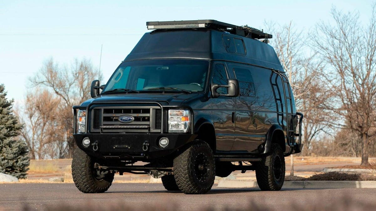 This Ford E-350 Camper Has 4x4 And A 444-Horsepower Diesel V8