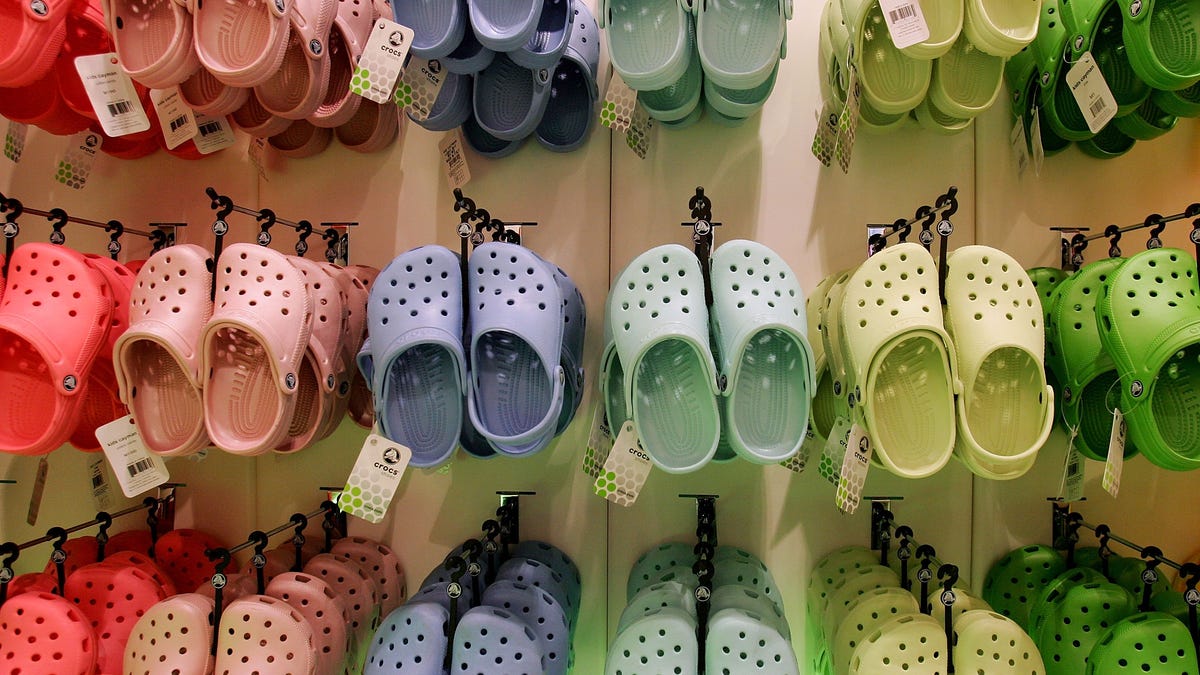 Crocs Are Thriving Despite CovidRelated SupplyChain Issues