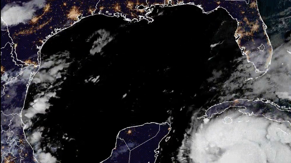Hurricane Ian Heads Toward Florida, Parts of Tampa Ordered to Evacuate