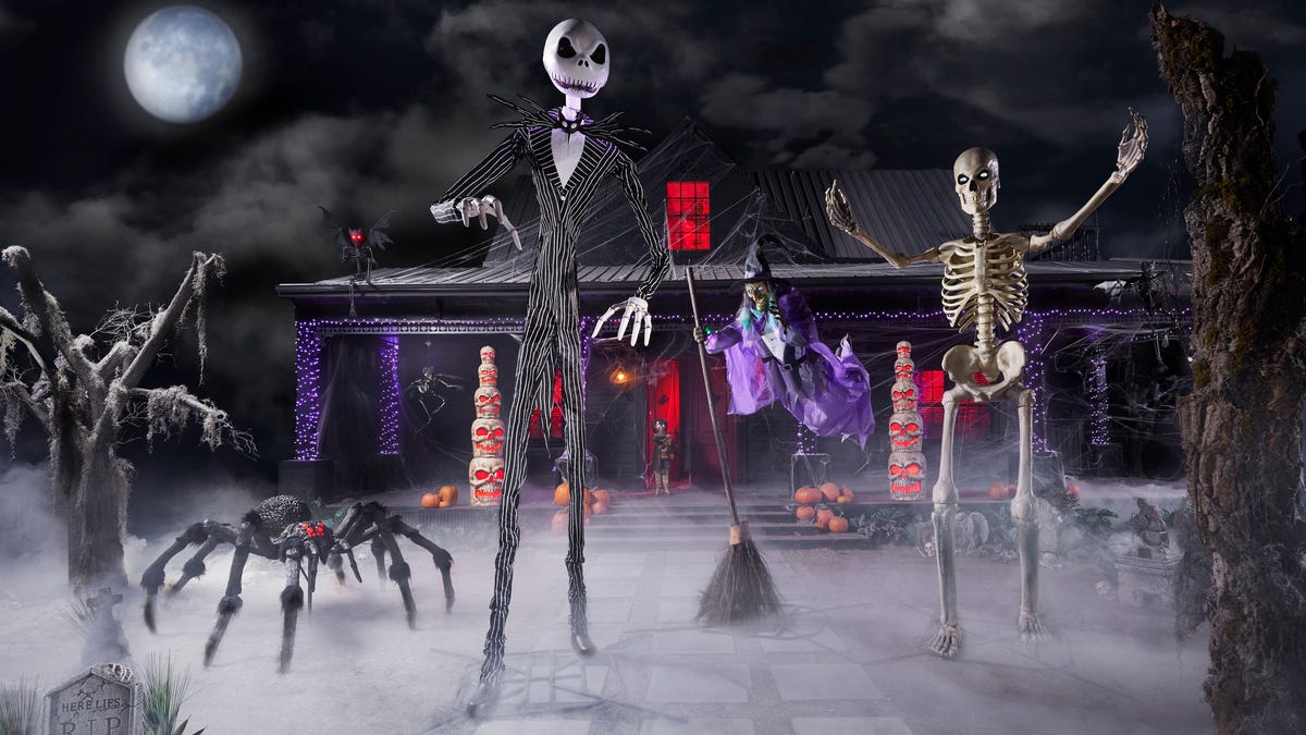 Home Depot Halloween Giant Jack Skellington Joins Giant Skelly