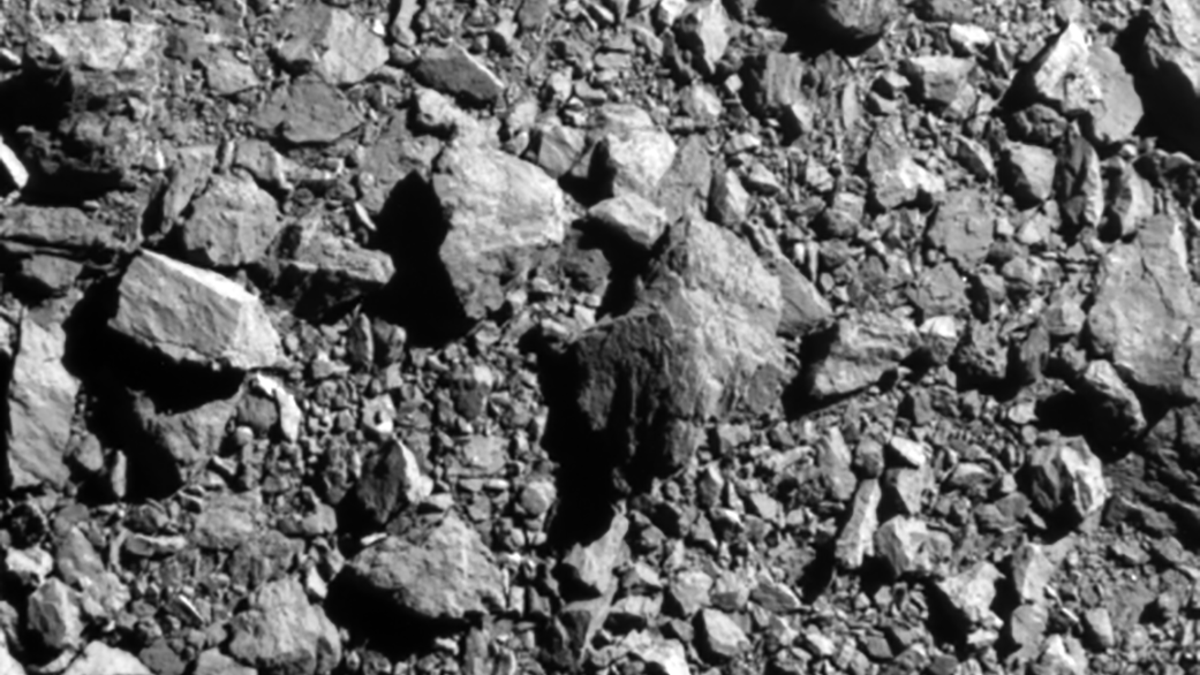 The Most Intriguing Images of DART’s Fatal Encounter With an Asteroid - Gizmodo