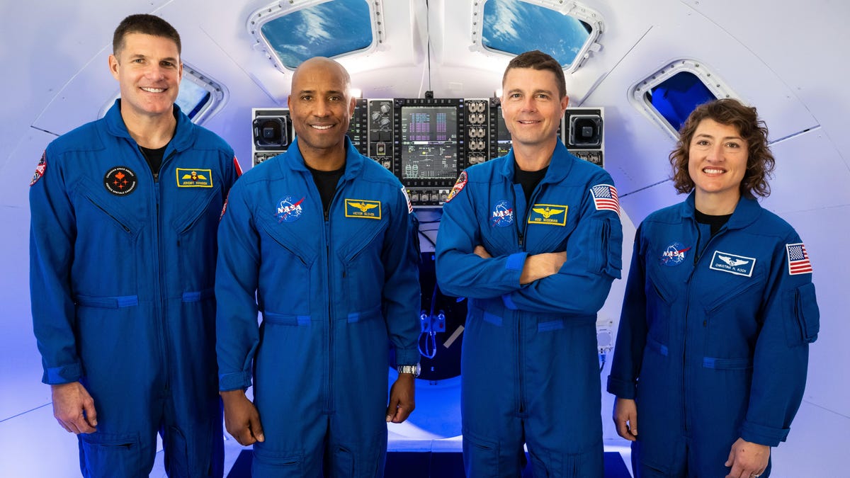 NASA's Artemis 2 Crew Set to Begin Training for Upcoming Moon Mission