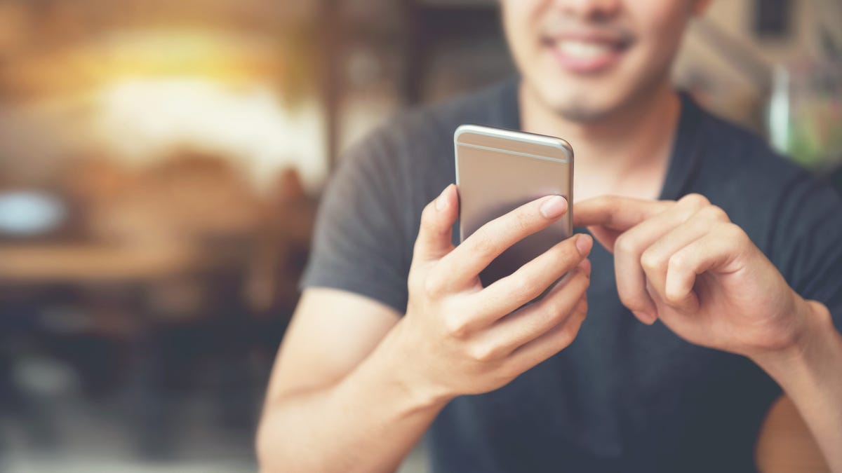 Use Your Smartphone to Watch YouTube Videos and More With Friends Using Airtime