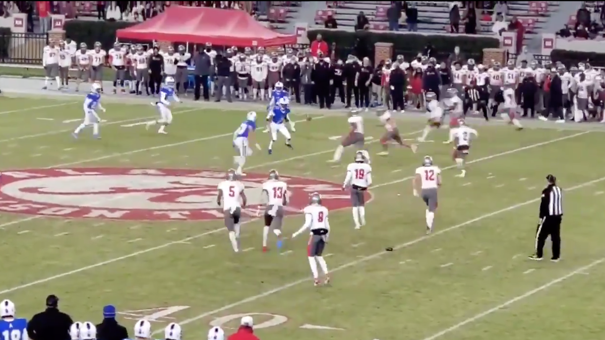 Stop what you’re doing and check out how this high school championship
