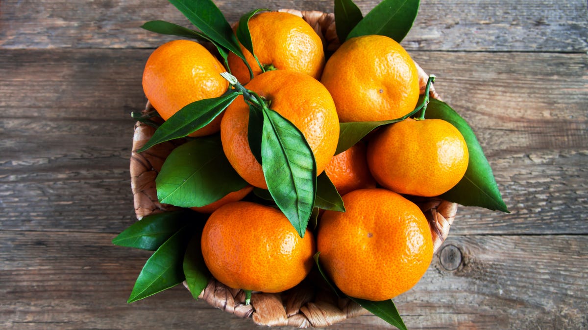 You Need a Bowl of Clementines at Thanksgiving