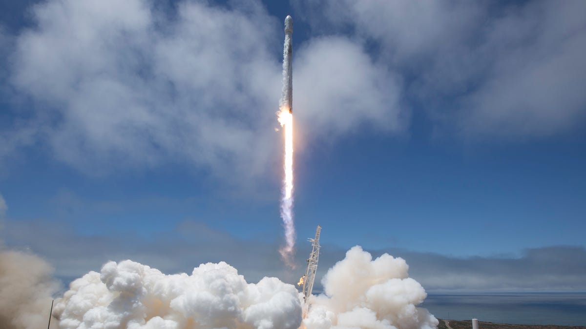 How to Watch Tonight's SpaceX Rocket Launch