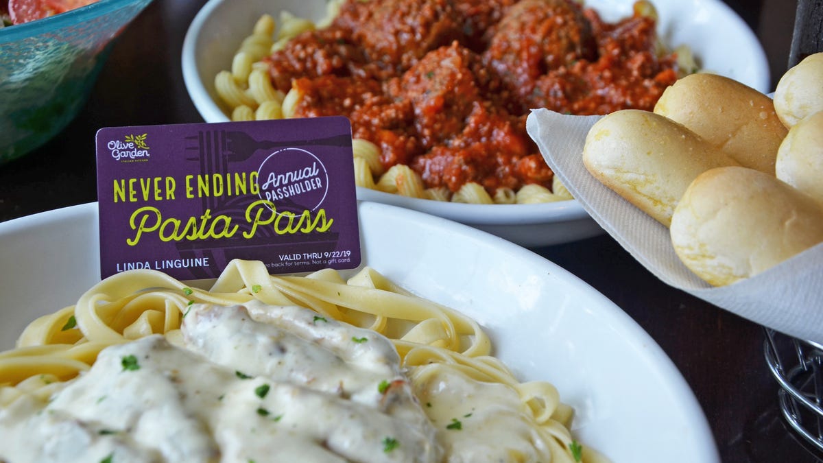 Olive Garden Sells Annual Unlimited All You Can Eat Pasta Pass