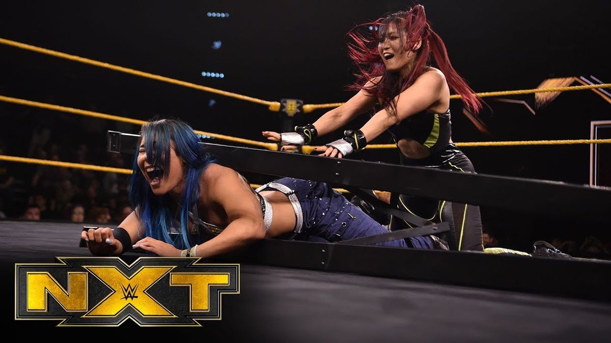 Scared-ass Ladders Jump Mia Yim