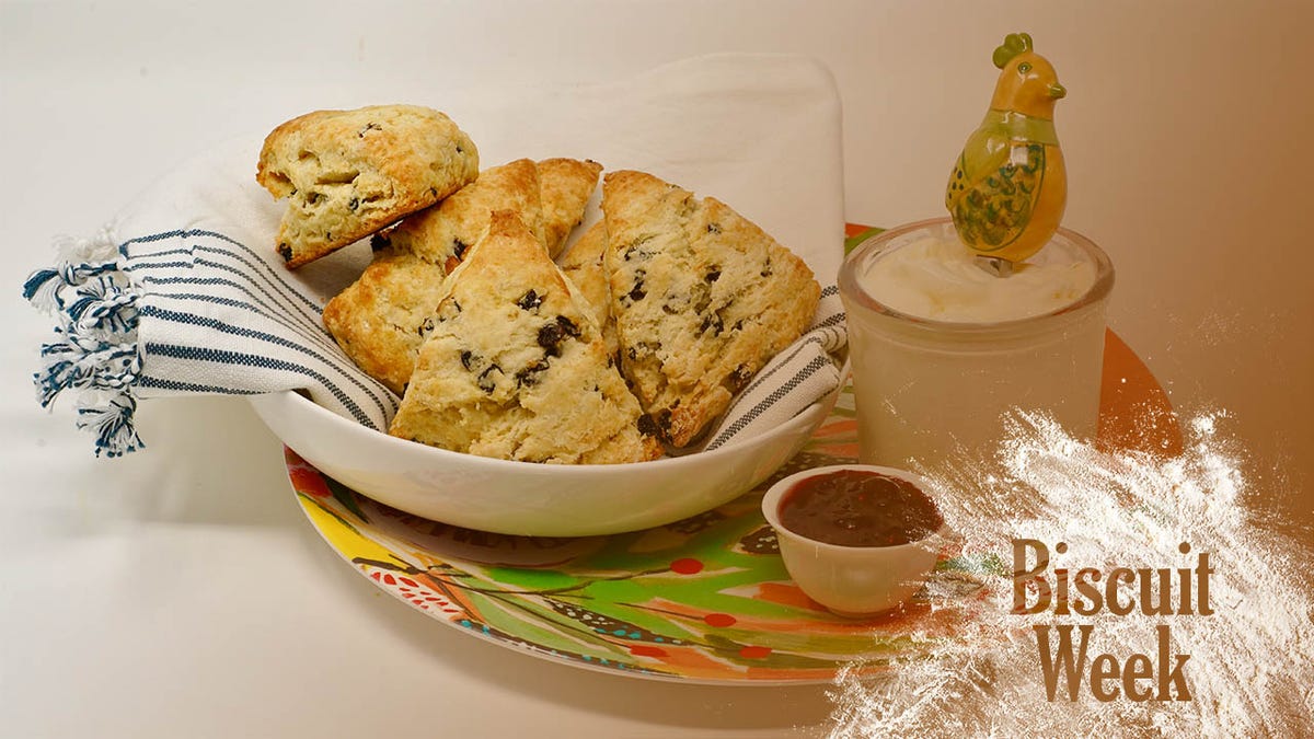 Reach your daily saturated fat quota with homemade clotted cream