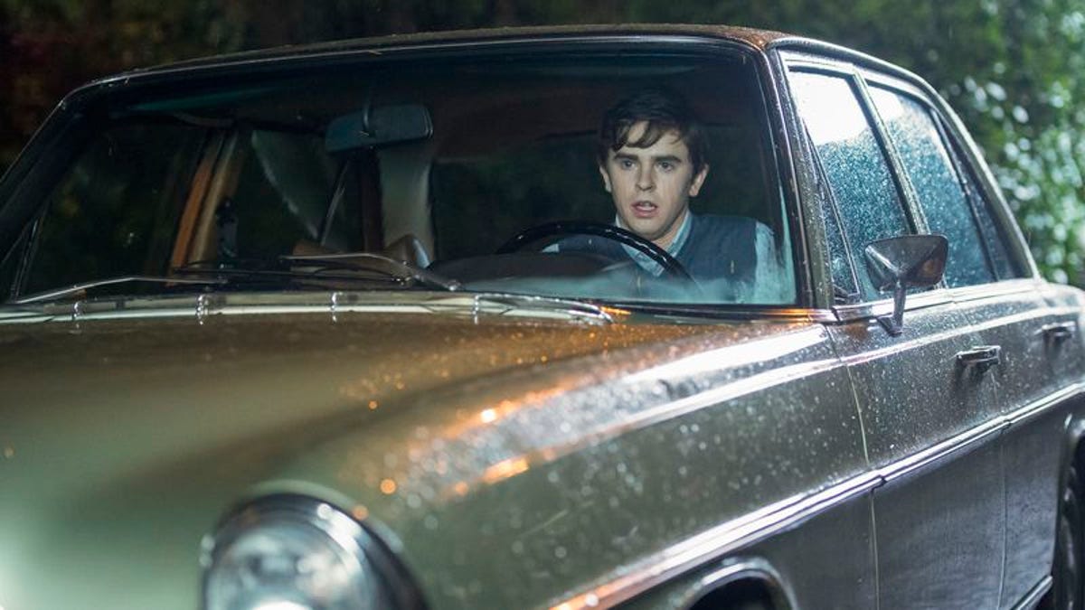 In Hidden Bates Motel Goes Full Horror Movie