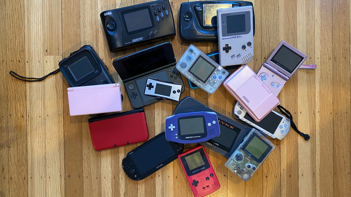 top 10 portable game consoles