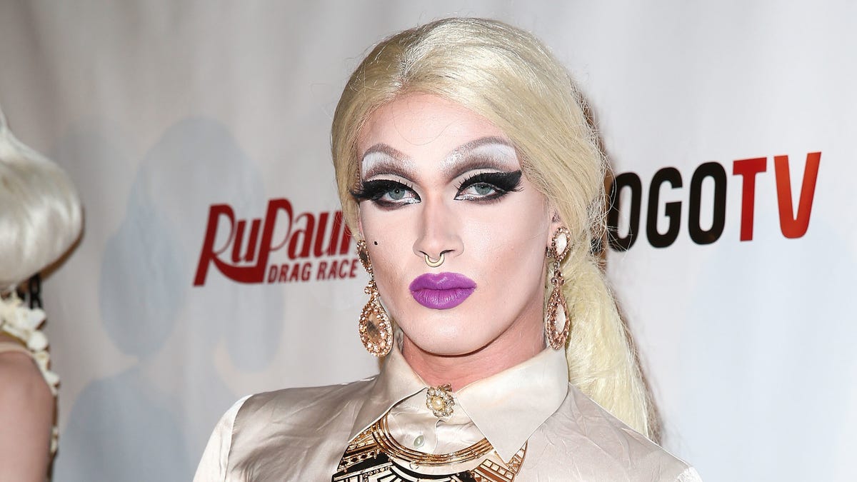 Pearl Claims She Was Banned From Rupaul S Drag Race All Stars In