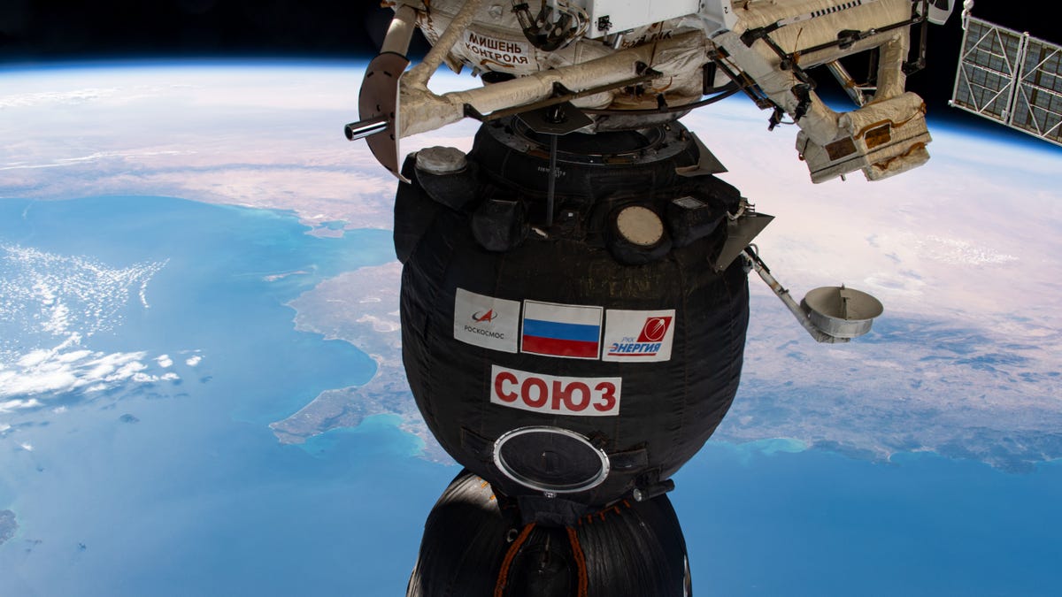 NASA receives a free ride on a Russian rocket
