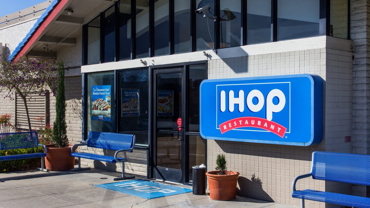 Ihop S Pancakes In A Uterus Tweet Somehow Not Well Received