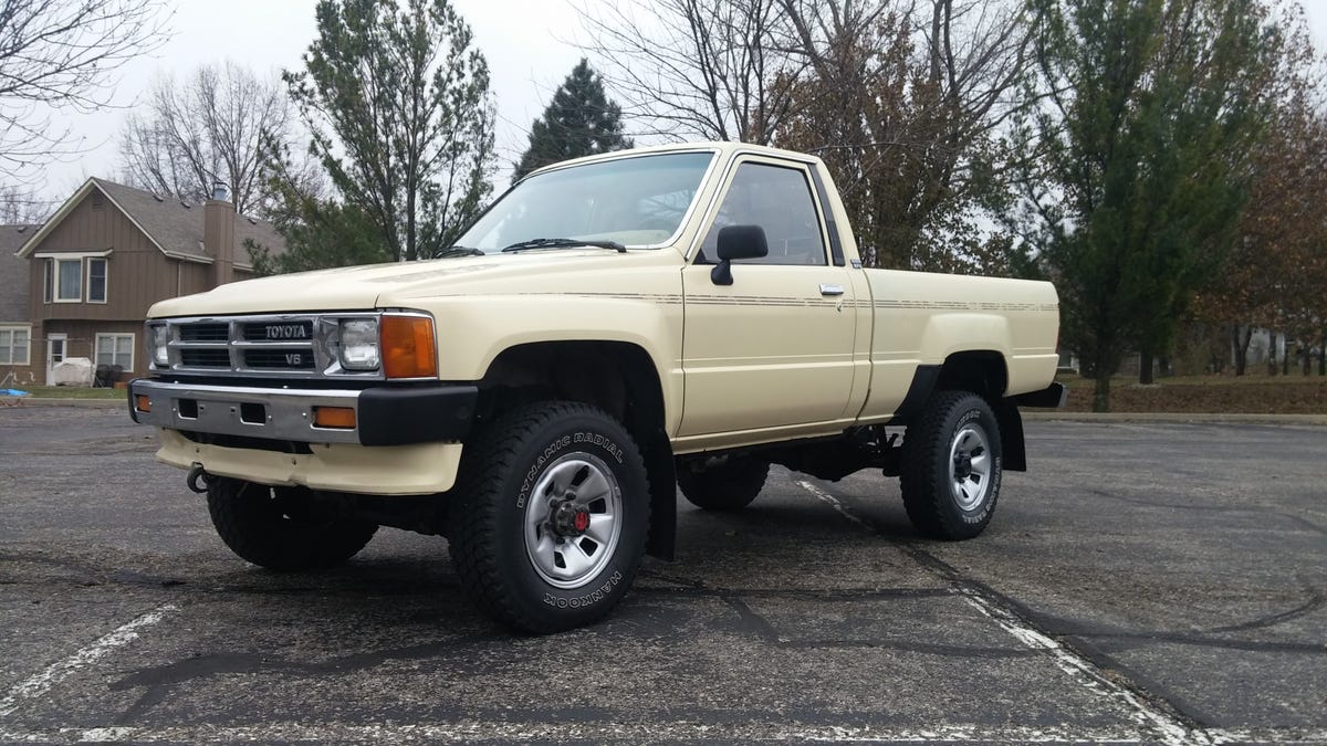 Here S Exactly What It Cost To Buy And Repair An Old Toyota Pickup