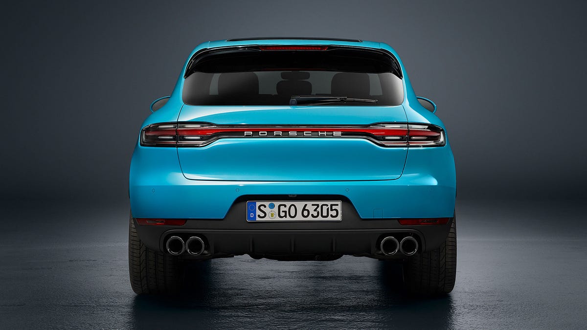 The 2019 Porsche Macan Gets An Enormous New Tail Light