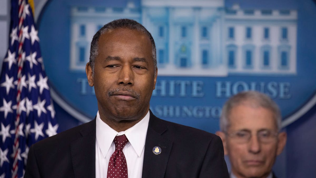 Ben Carson Can T Stop Being That Black Guy For Trump