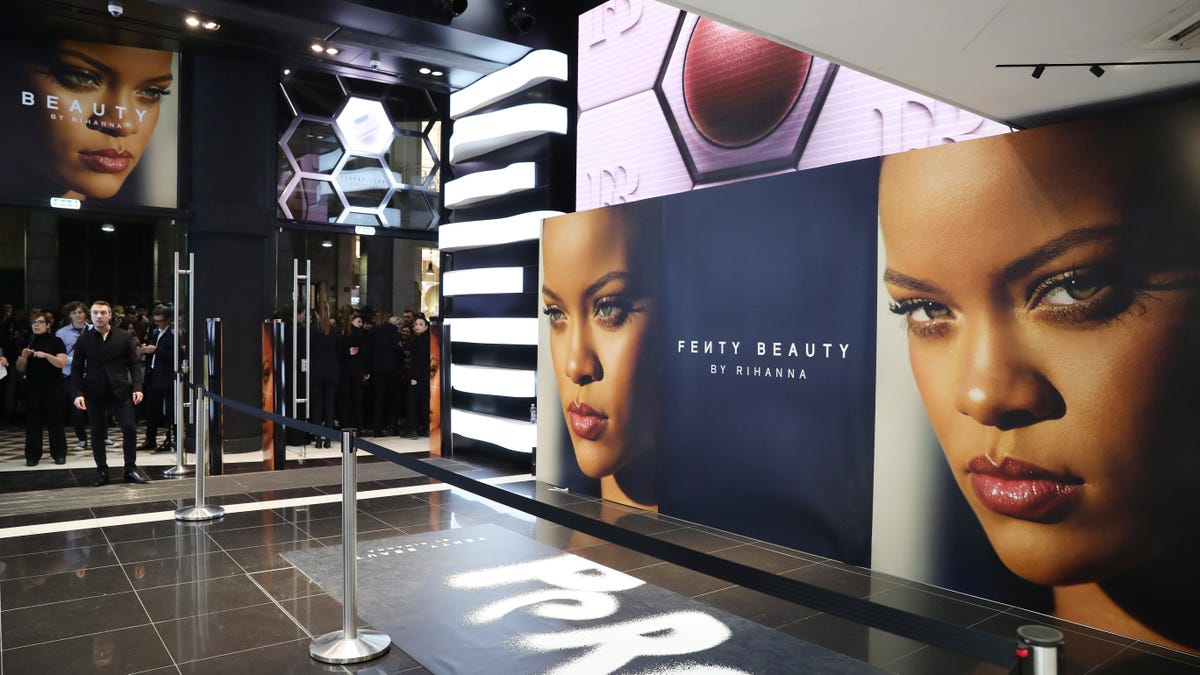 Sos Please Fenty S Dropping New Products And We Just Missed Copping One