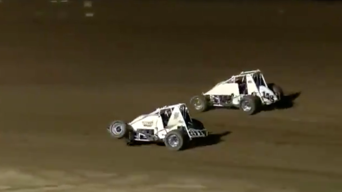 Sprint Car Driver Mangles Front Suspension, Still Wins Race
