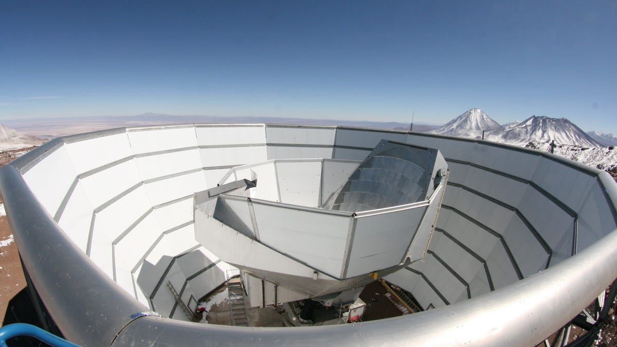 Astronomers calculate the age of the universe using the Atacama Desert Telescope