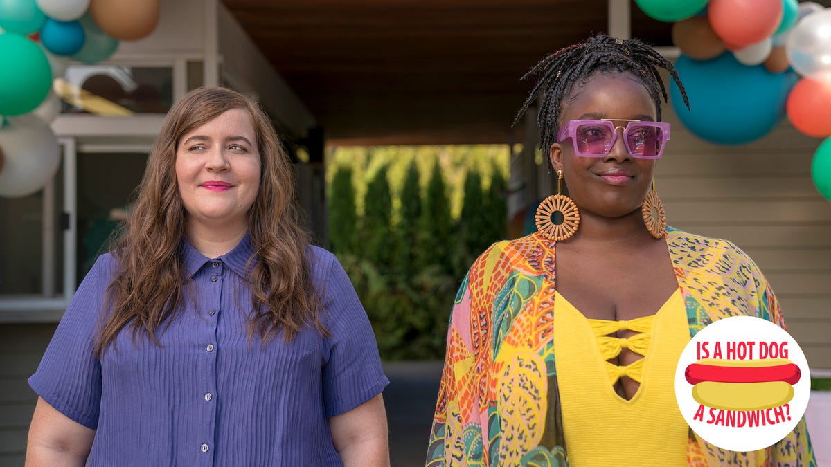 Hey Aidy Bryant And Lolly Adefope Is A Hot Dog A Sandwich