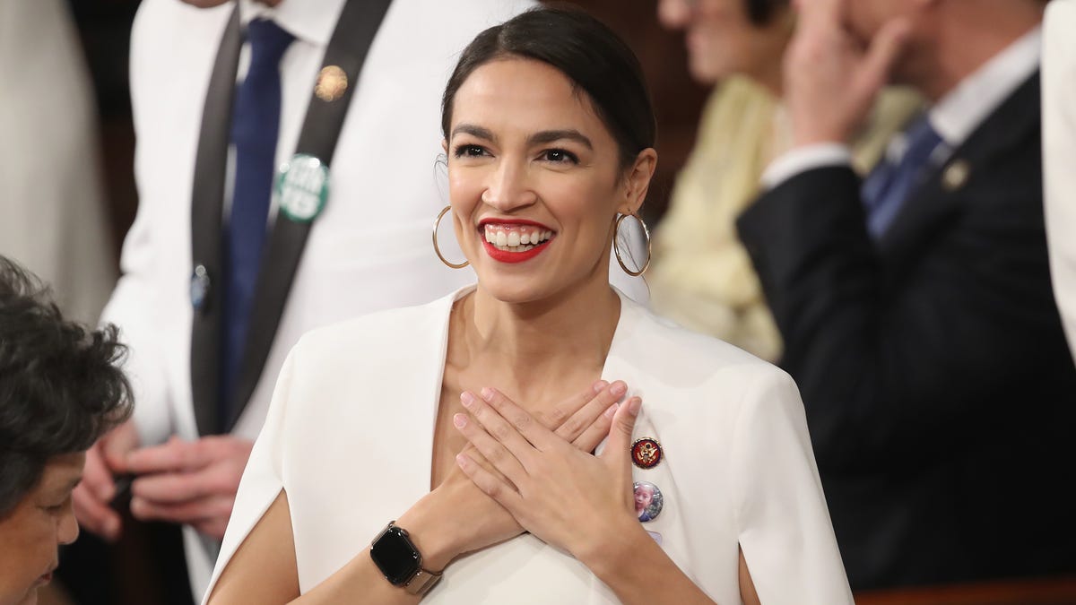 Aoc Just Dropped Her Green New Deal Proposal—heres Whats Inside 