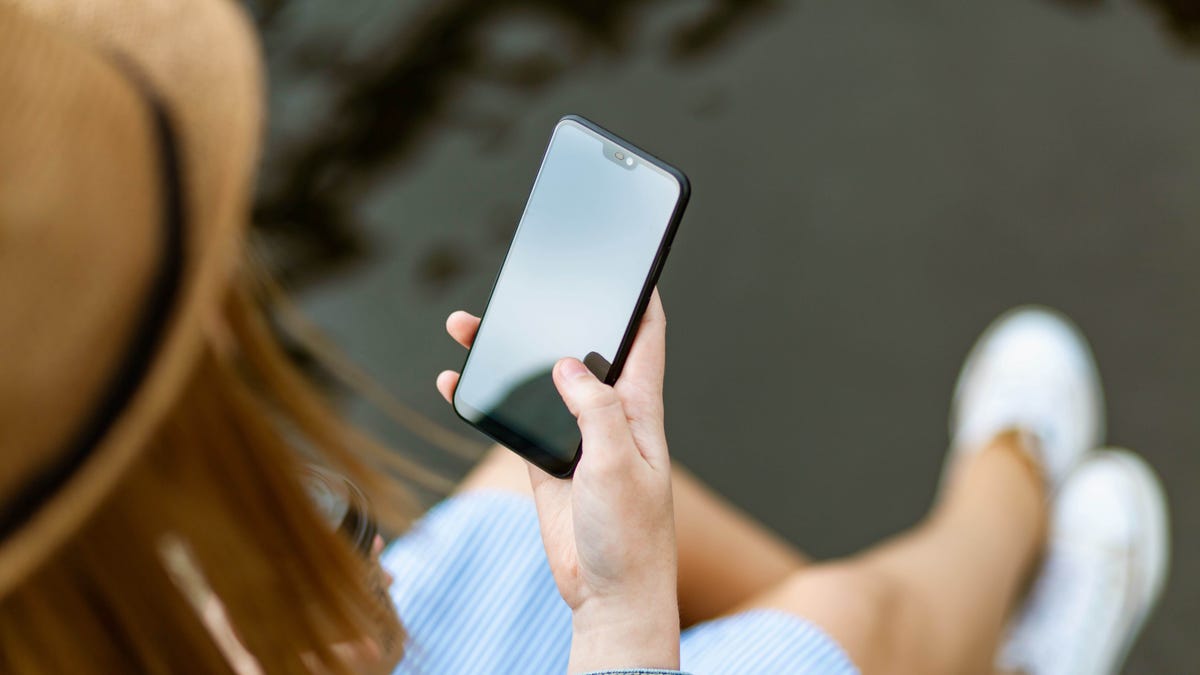 If You Use Poshmark Now Is The Time To Change Your Password