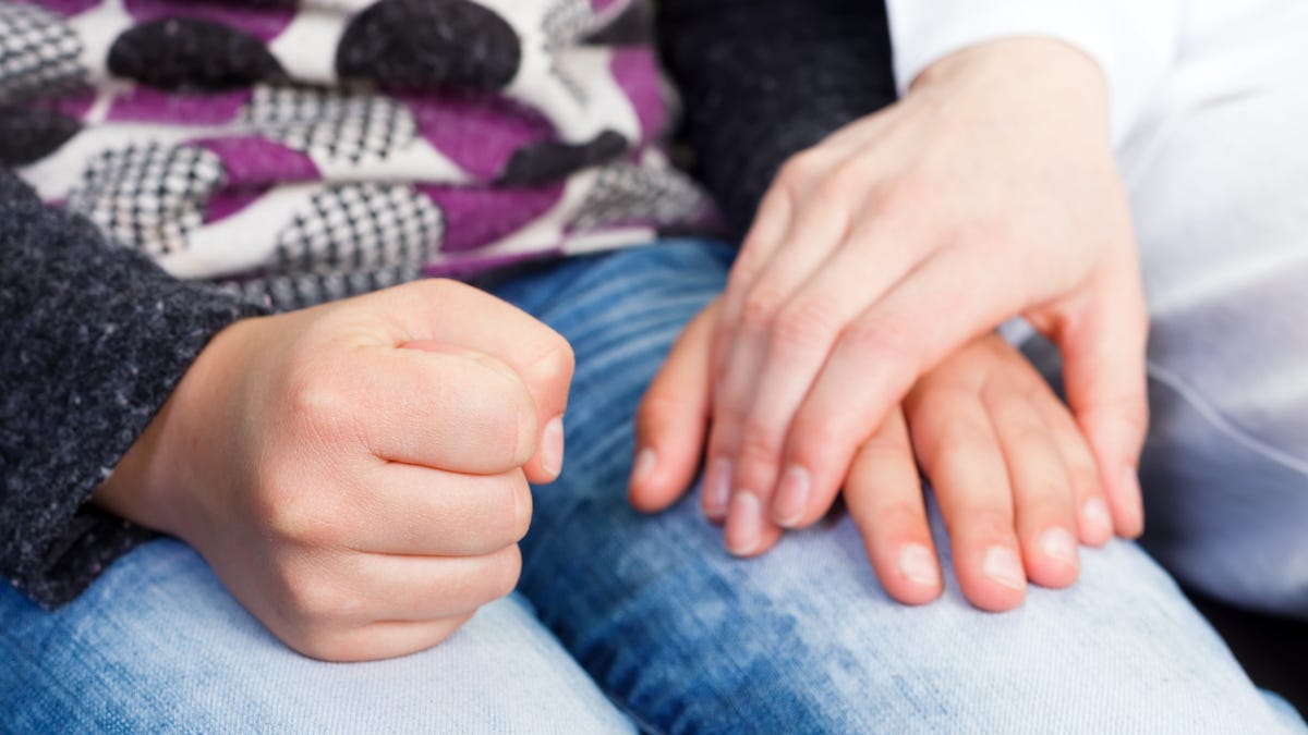 The Best Way to Break Awful News to a Kid, According to Reddit