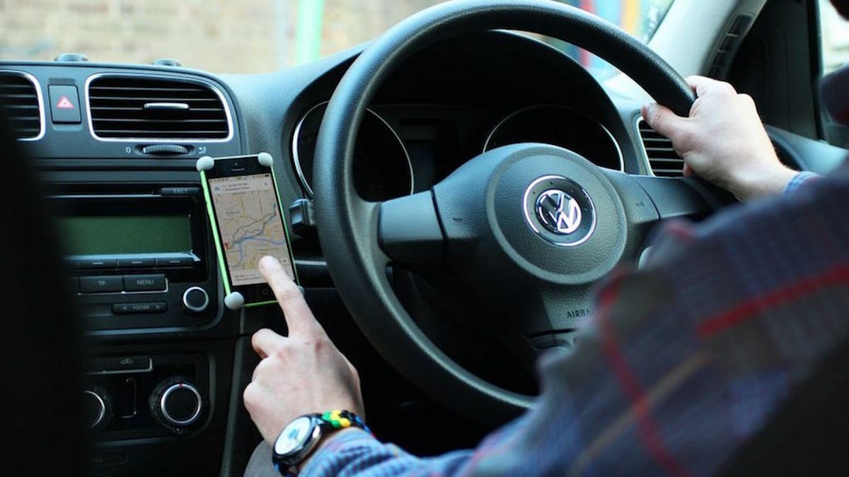 Build A Simple Sy Smartphone Car Mount With Sugru And