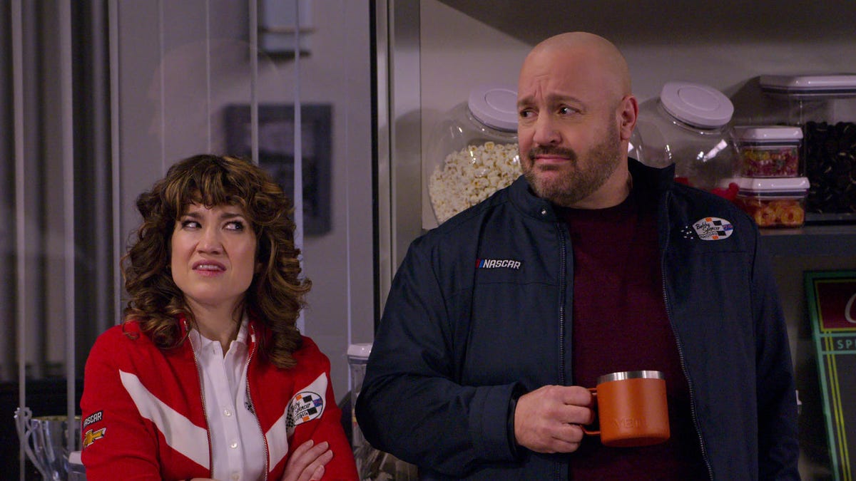 Kevin James idles in the trailer for Netflix's NASCAR-produced The Crew