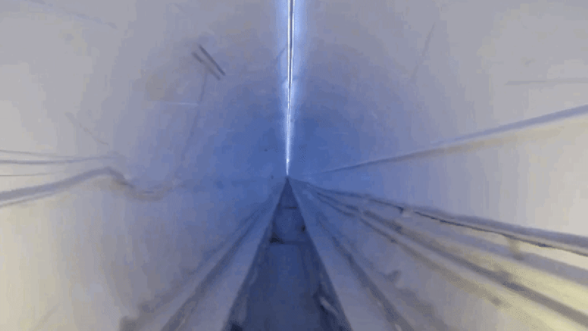 Así es conducir por el túnel que ha hecho Elon Musk debajo de Los Ángeles