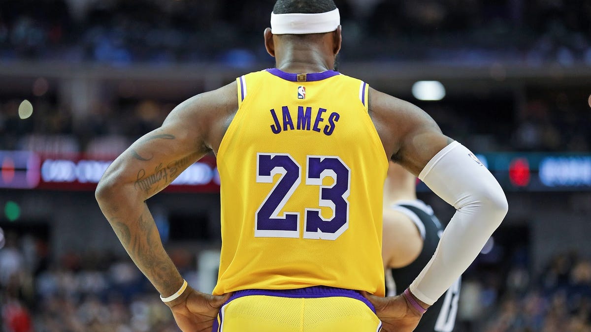 LeBron won't wear social justice message on Lakers jersey