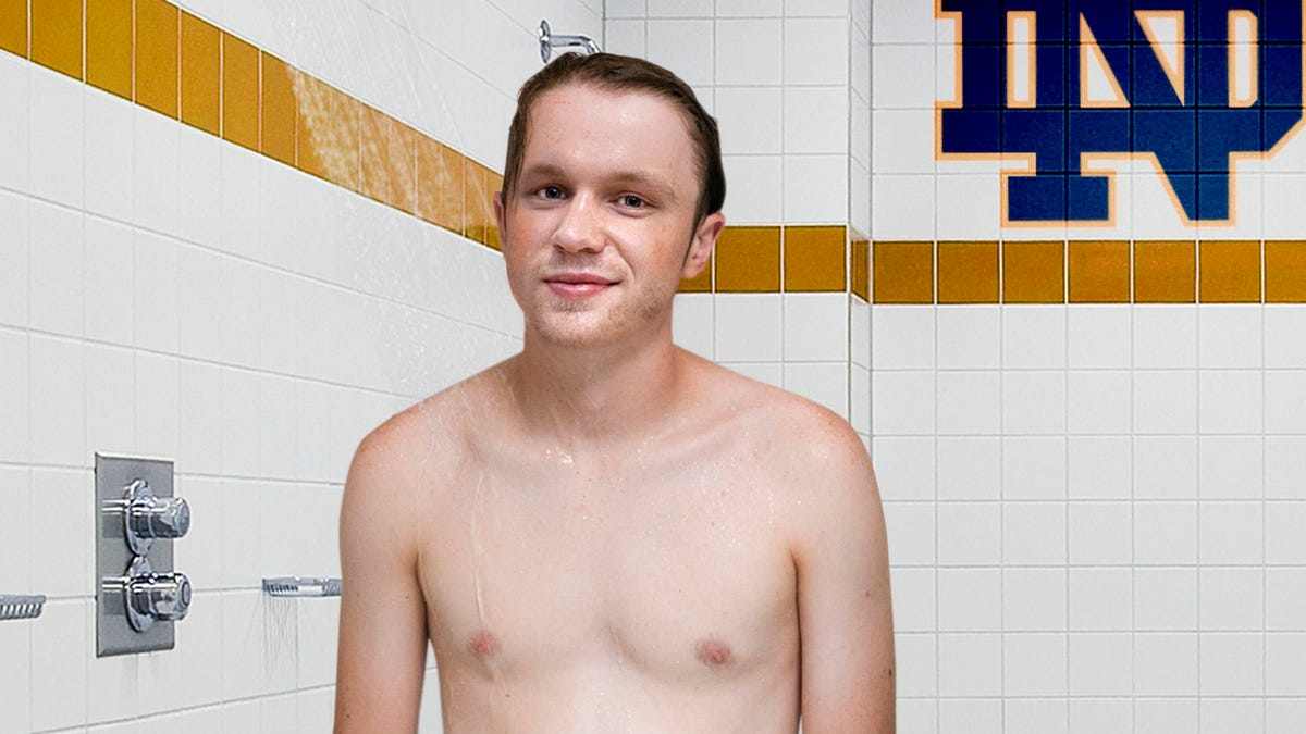 Modern-Day Rudy Fulfills Dream Of Showering With Notre Dame Football Team.