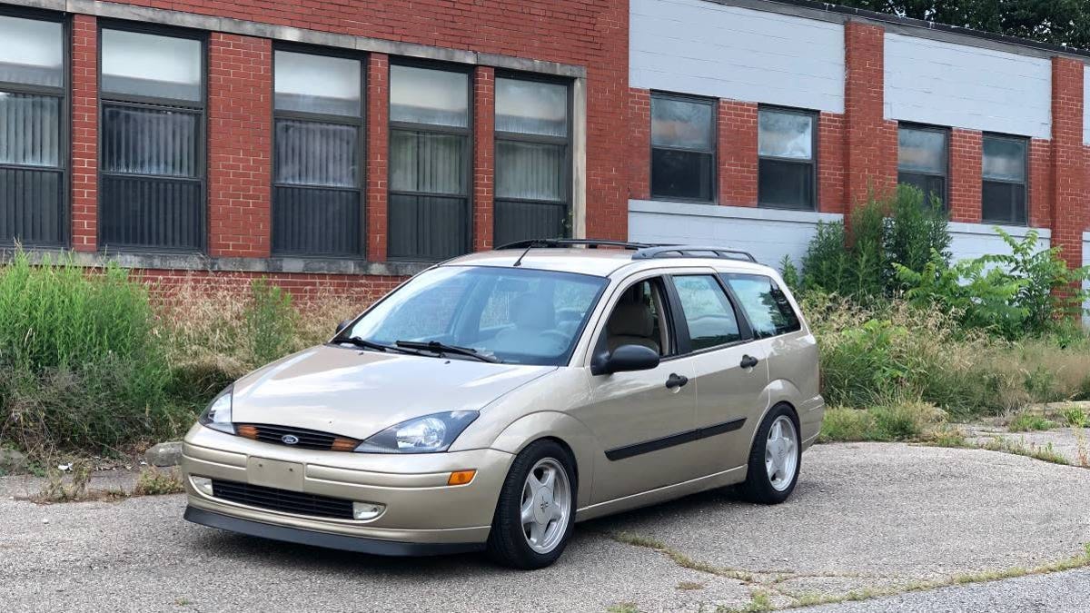 Picknicken Geplooid Sandalen At $2,100, Does This 2002 Ford Focus ZTW Deserve A Good Look?