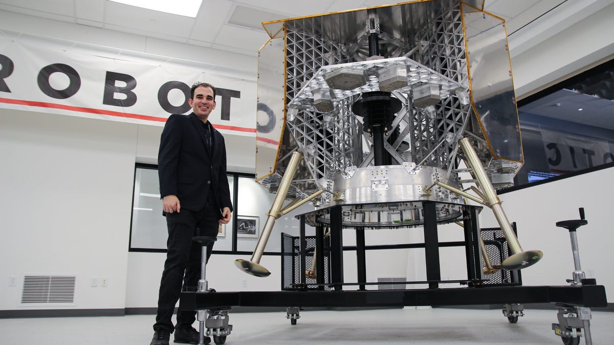 Astrobotic Debuts Massive New 'Moon Base' in Pittsburgh - Gizmodo