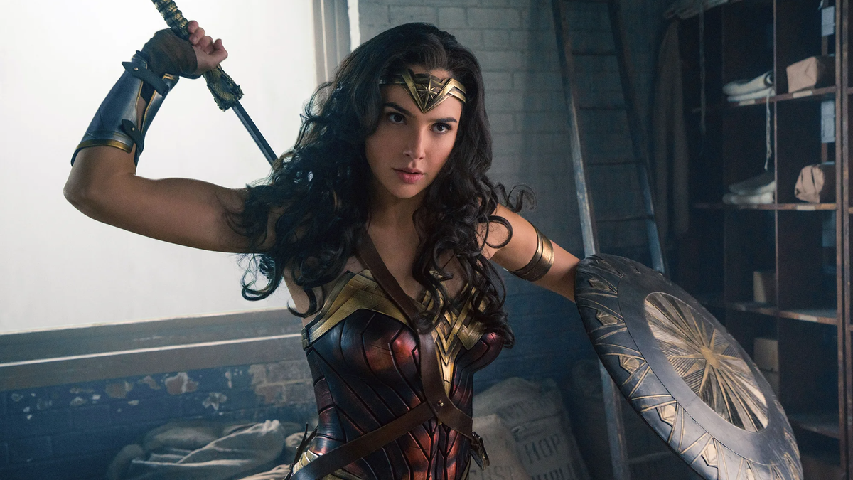 Watch Gal Gadot and Lynda Carter discuss the role of the Wonder Woman