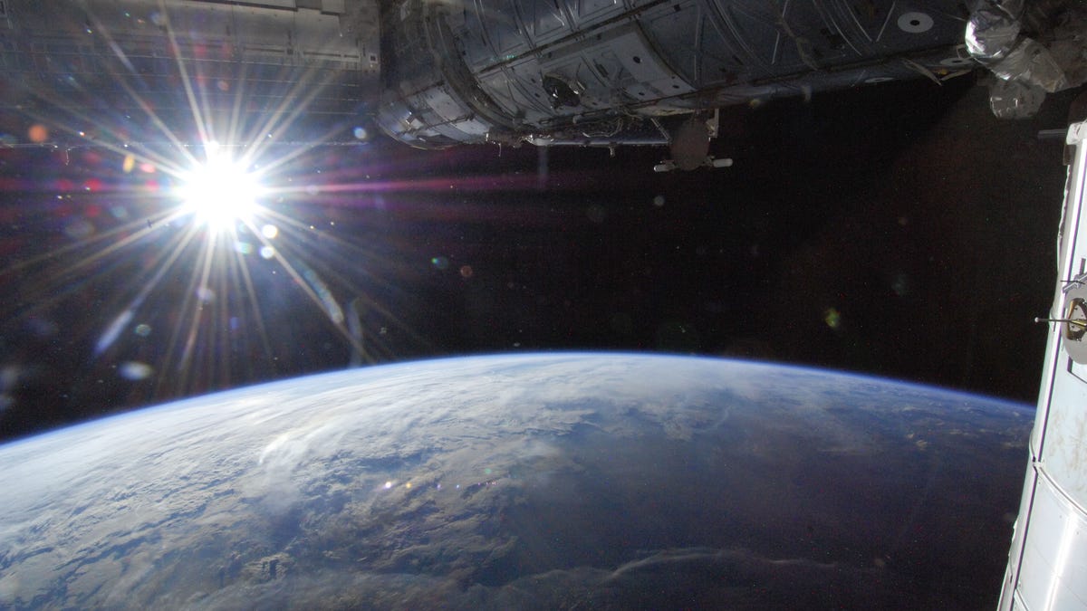 what month is the earth farthest from the sun