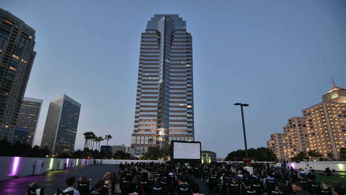Die Hard Building Tour: Nakatomi Plaza 30 Years Later
