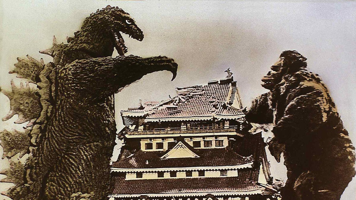 Large animal punch fight Godzilla Vs. Kong moves up to March