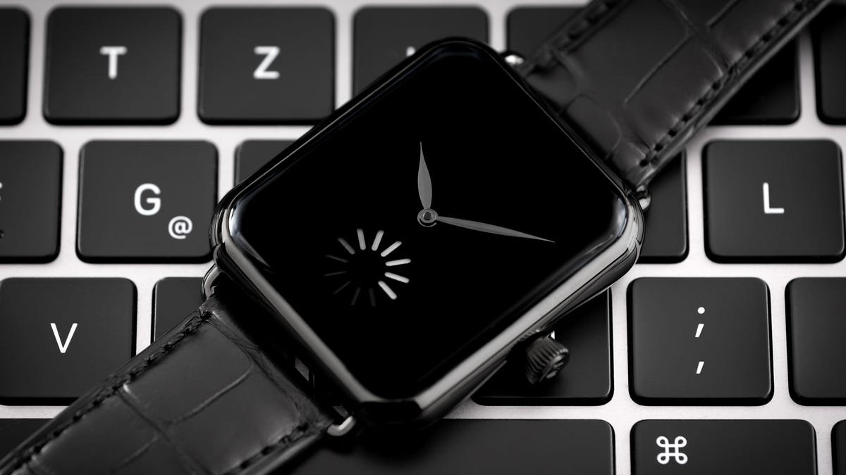 The Swiss Apple Watch clone receives the mechanical spinning wheel