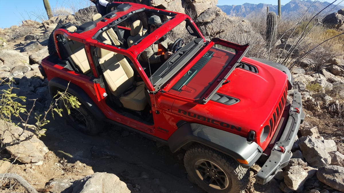 Your Guide To Taking The Doors And More Off The 2018 Jeep Wrangler